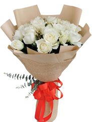 18-White-Roses-Bouquet